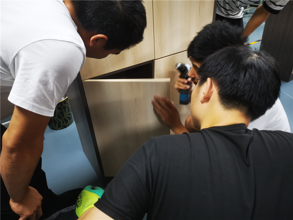 家具安装班 柜门学习